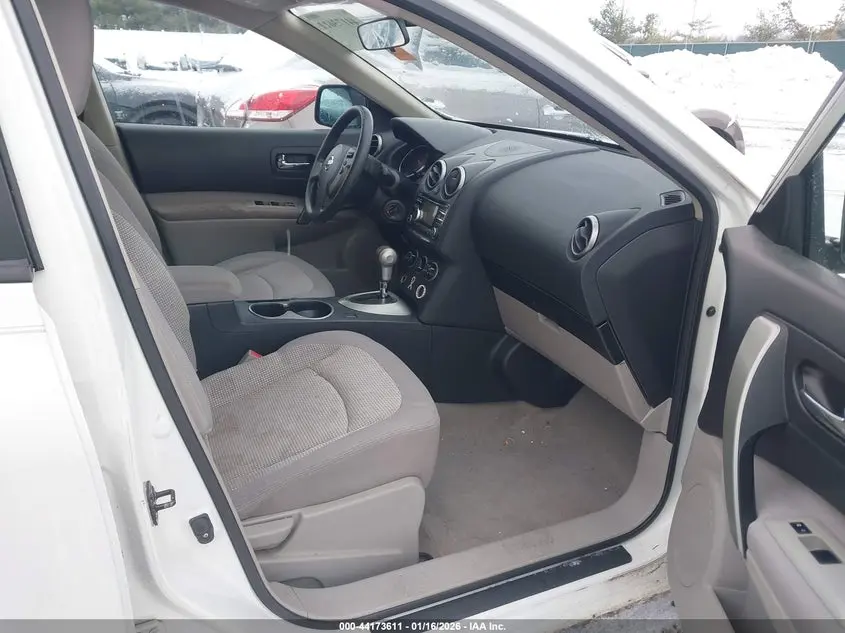 2013 NISSAN ROGUE SV