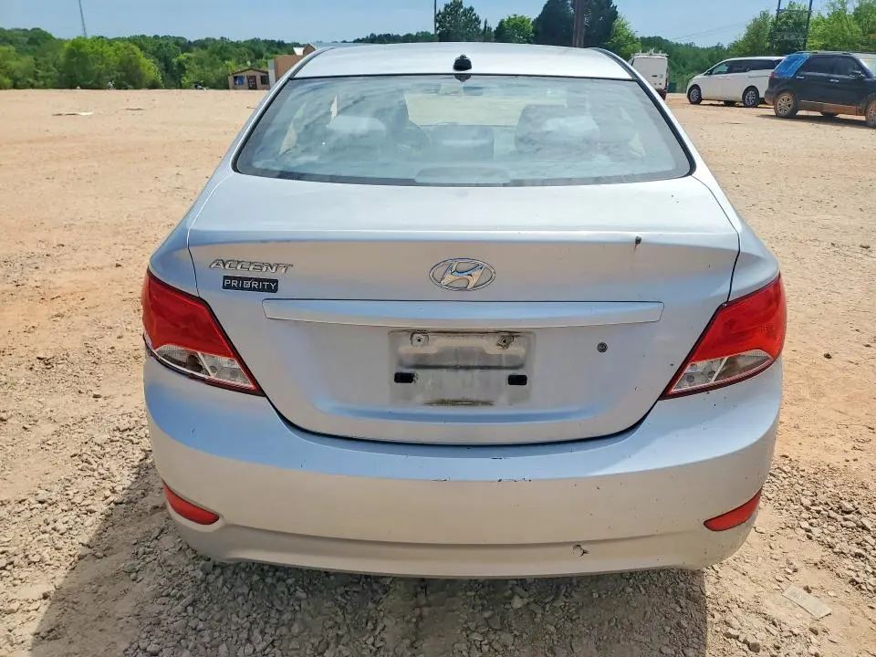 2015 HYUNDAI ACCENT GLS  