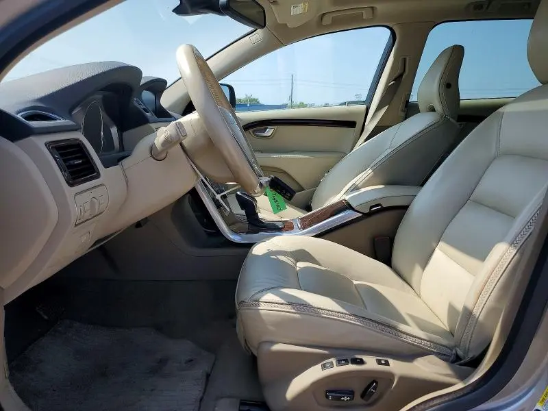 2014 VOLVO XC70 T6  
