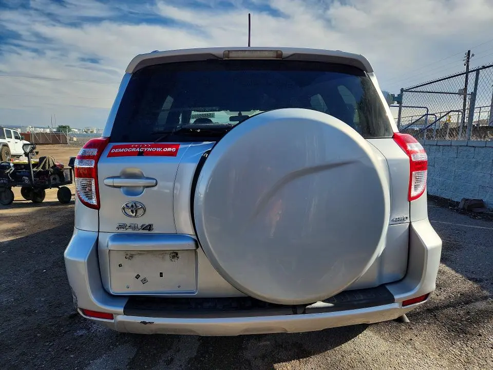 2011 TOYOTA RAV4 BASE  