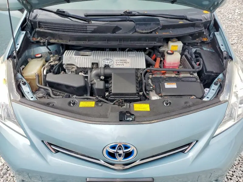 2014 TOYOTA PRIUS V THREE  