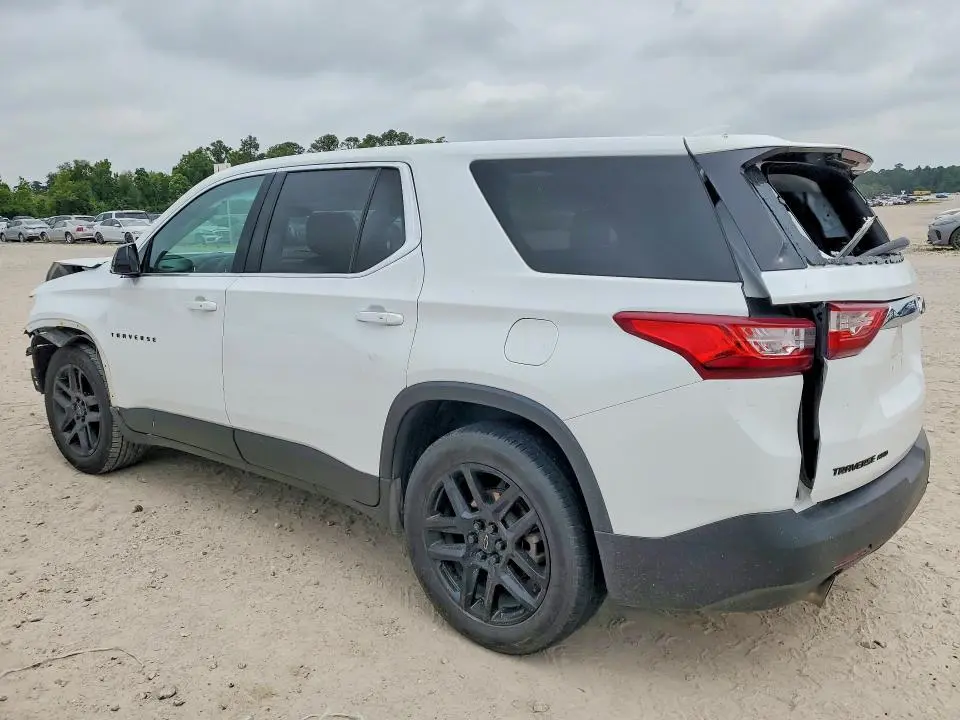 2020 CHEVROLET TRAVERSE LS  