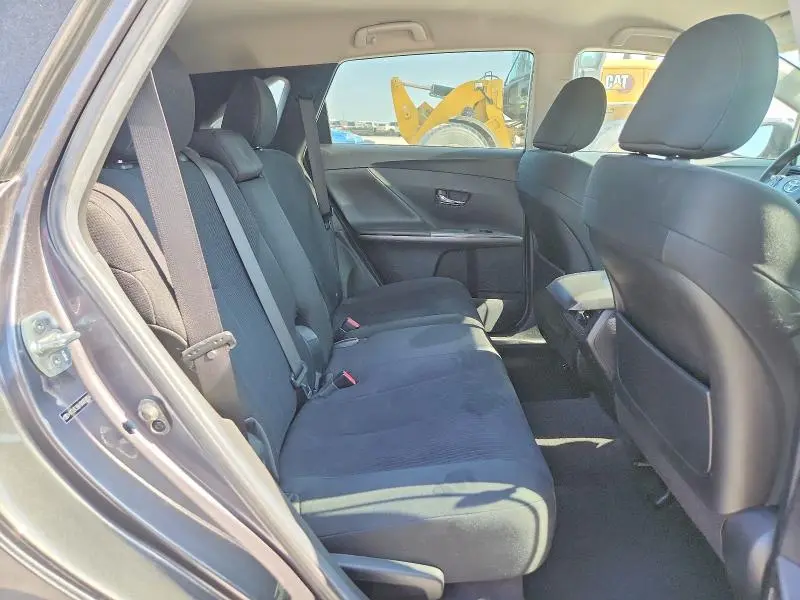2013 TOYOTA VENZA LE  