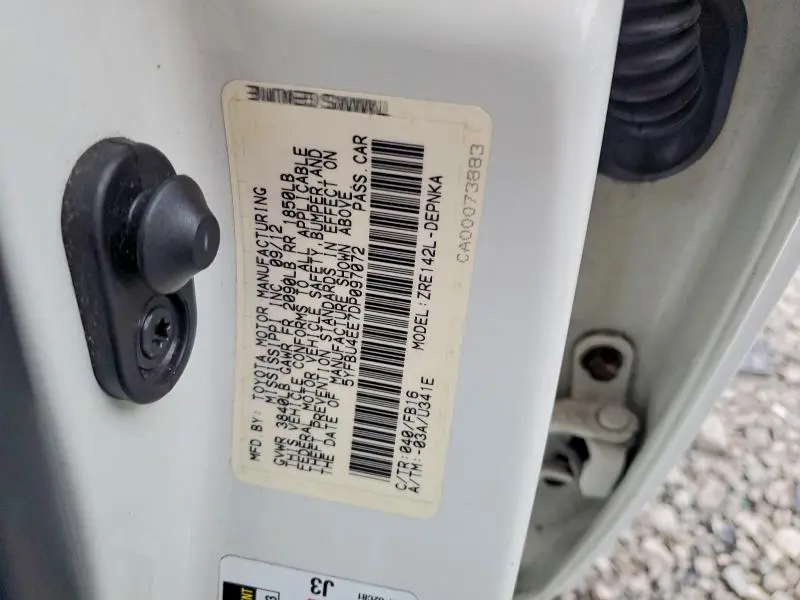 2013 TOYOTA COROLLA LE  