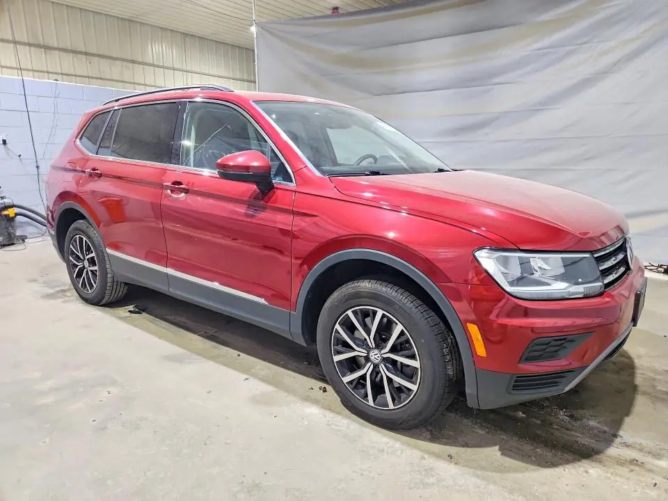2021 VOLKSWAGEN TIGUAN SE  