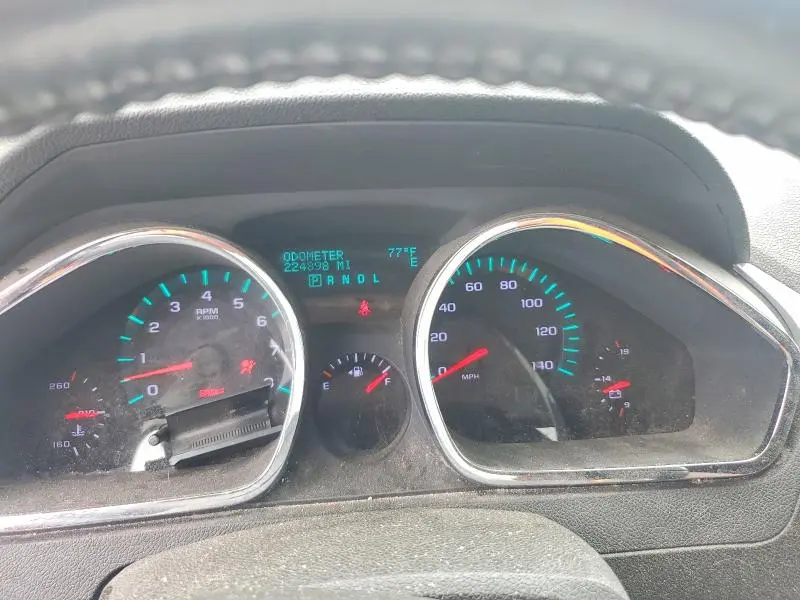 2011 CHEVROLET TRAVERSE LT  