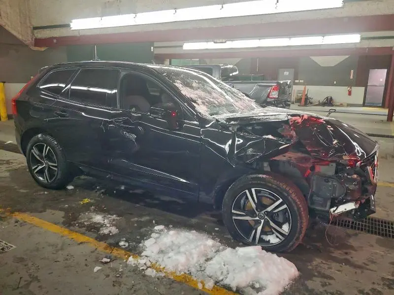 2020 VOLVO XC60 T5 R-DESIGN  