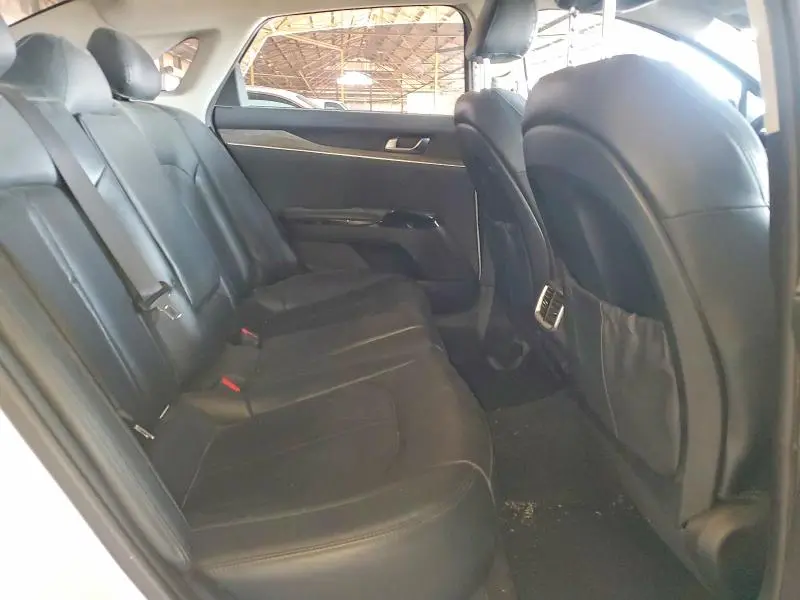 2022 KIA K5 EX  