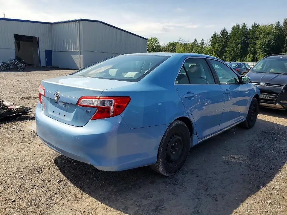 2012 TOYOTA CAMRY LE  