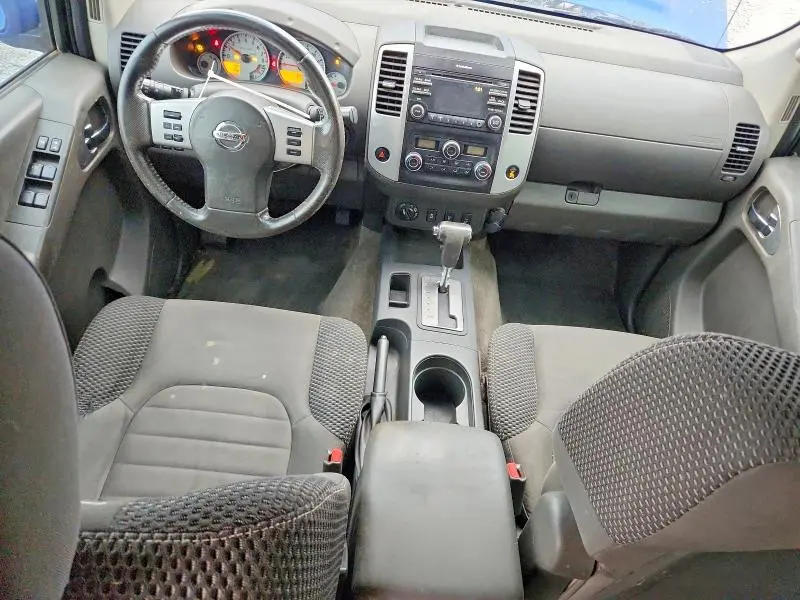 2013 NISSAN FRONTIER S  