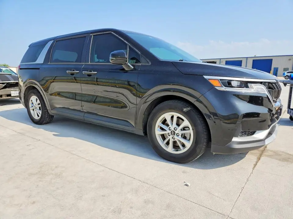 2022 KIA CARNIVAL LX  
