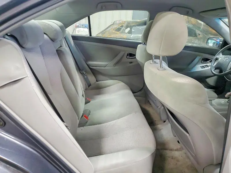 2011 TOYOTA CAMRY LE  
