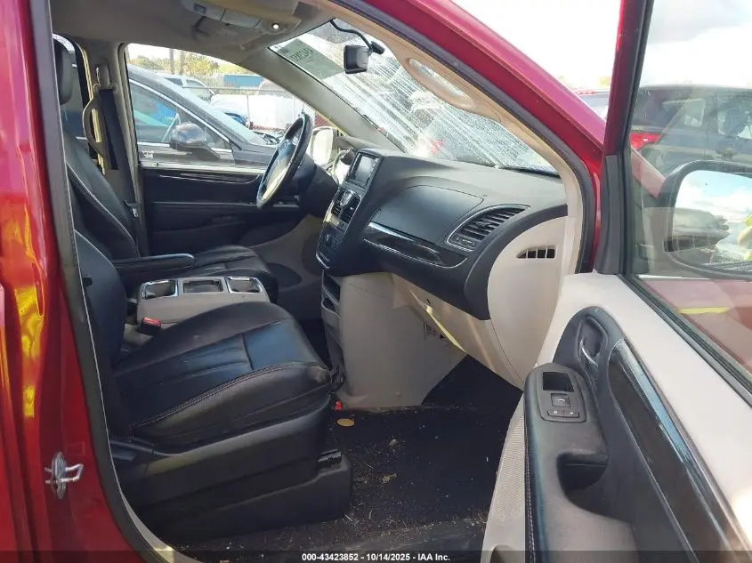 2014 CHRYSLER TOWN & COUNTRY TOURING