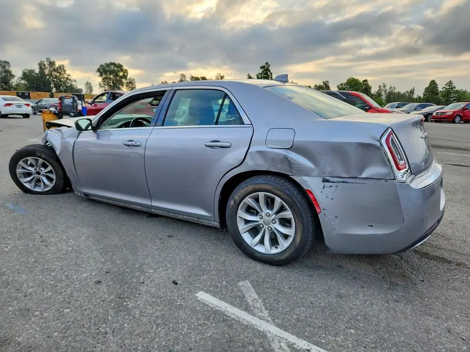 2015 CHRYSLER 300 LIMITED  