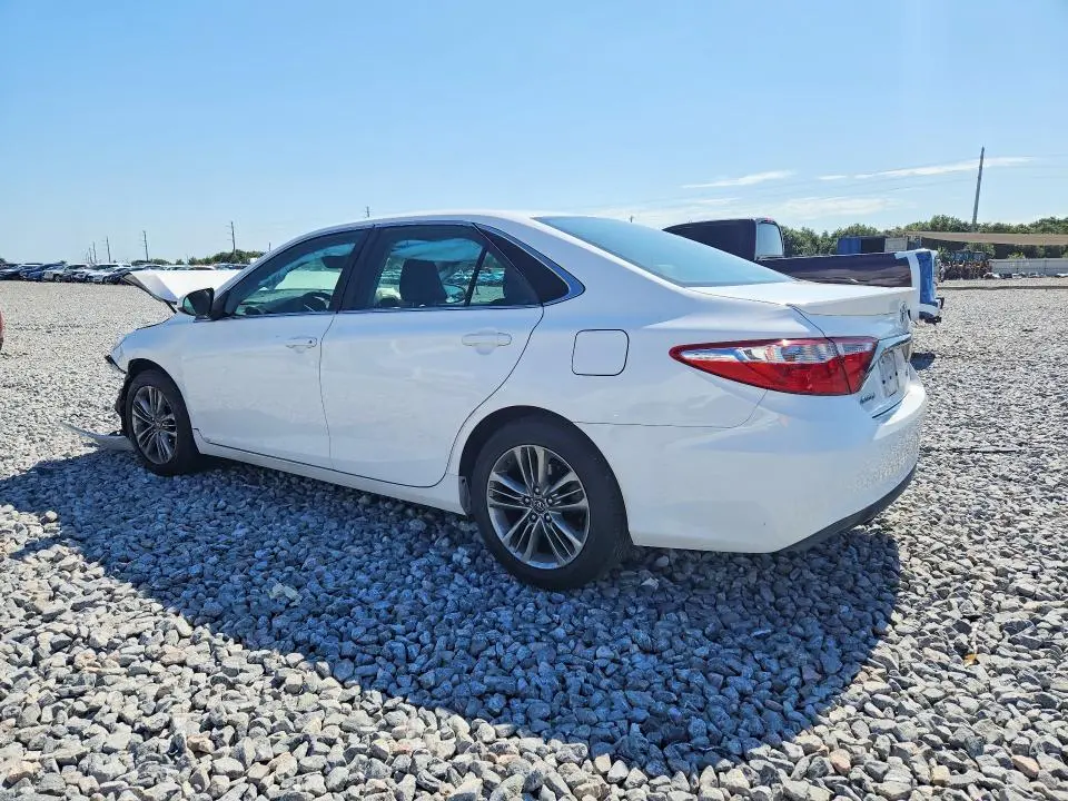 2017 TOYOTA CAMRY SE  