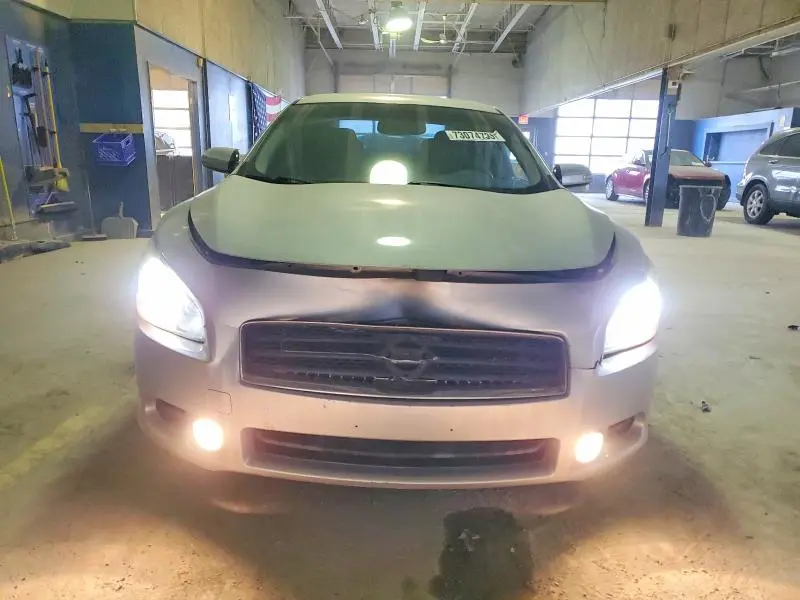 2011 NISSAN MAXIMA S  