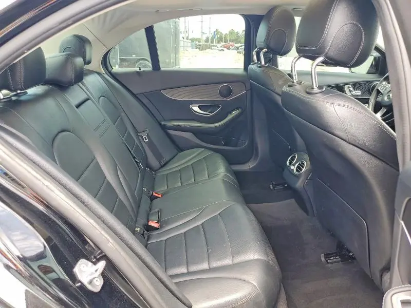 2017 MERCEDES-BENZ C 300  