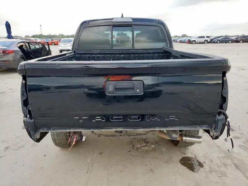2017 TOYOTA TACOMA DOUBLE CAB  