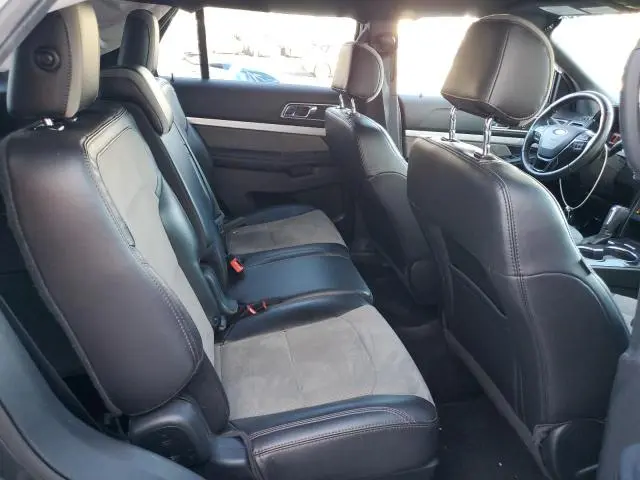 2017 FORD EXPLORER XLT  