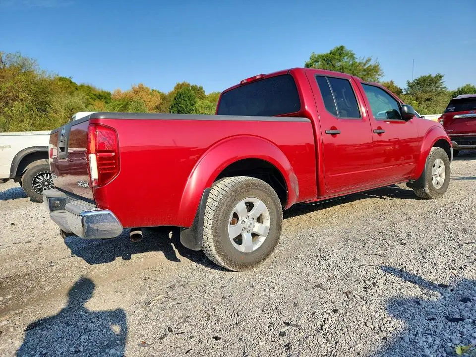 2010 NISSAN FRONTIER SE V6  