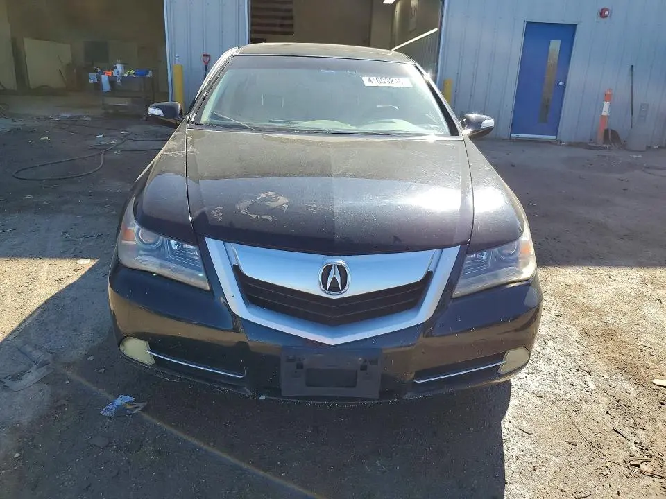 2010 ACURA RL   