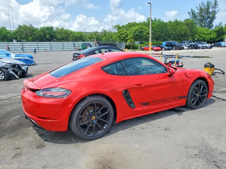 2025 PORSCHE CAYMAN BASE  