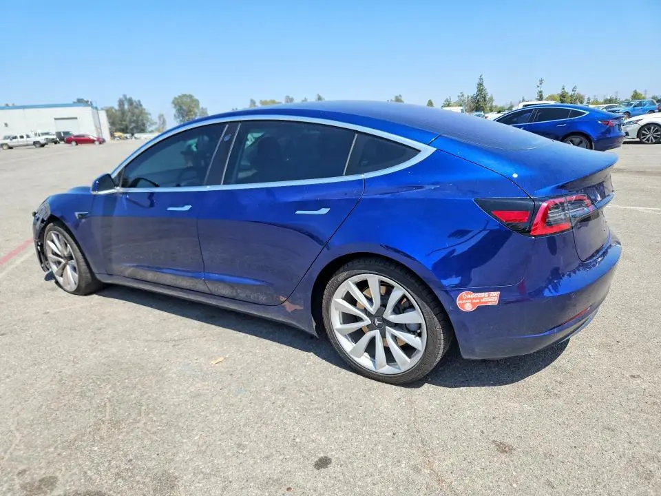 2018 TESLA MODEL 3   