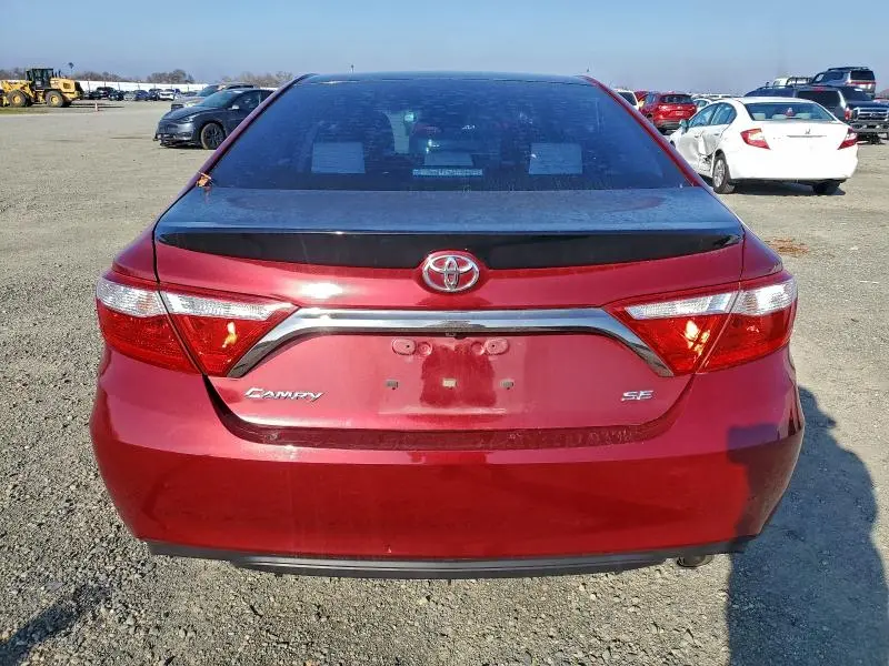 2015 TOYOTA CAMRY LE  