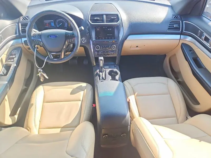 2017 FORD EXPLORER XLT  
