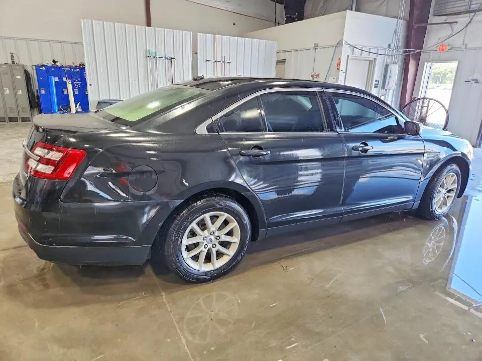 2013 FORD TAURUS SE  