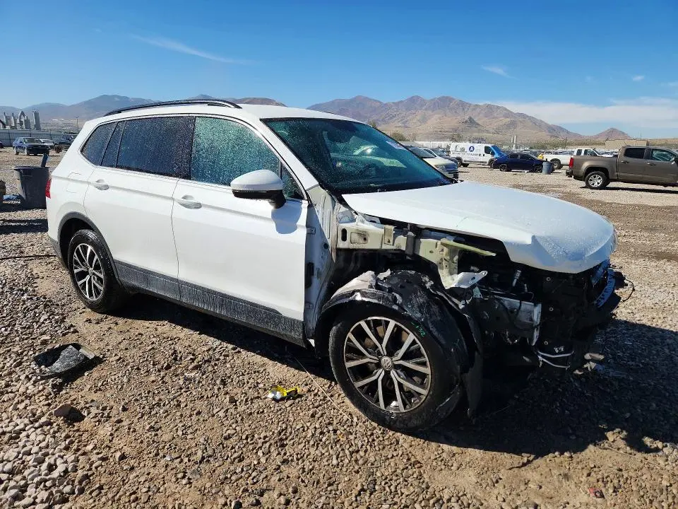 2019 VOLKSWAGEN TIGUAN SE  