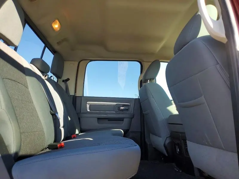2018 RAM 1500 SLT  