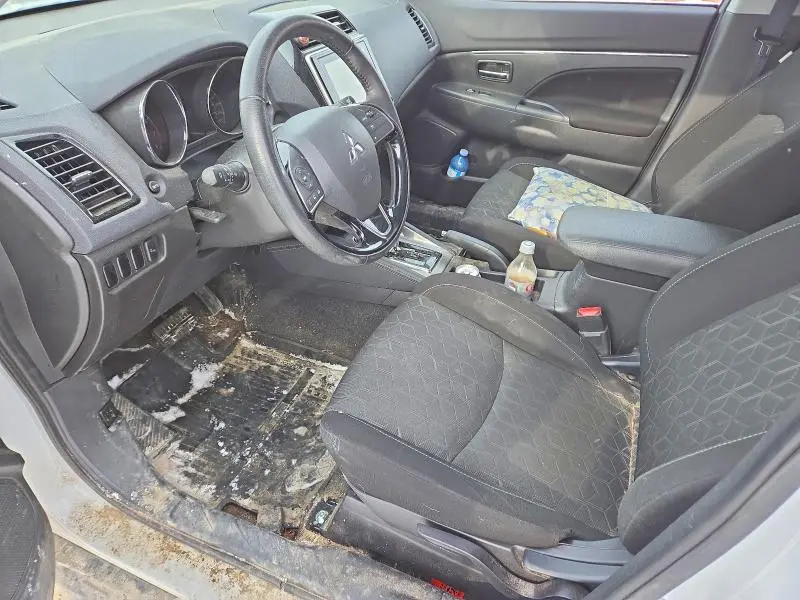 2021 MITSUBISHI RVR SE  