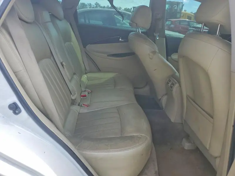 2017 INFINITI QX50 BASE  