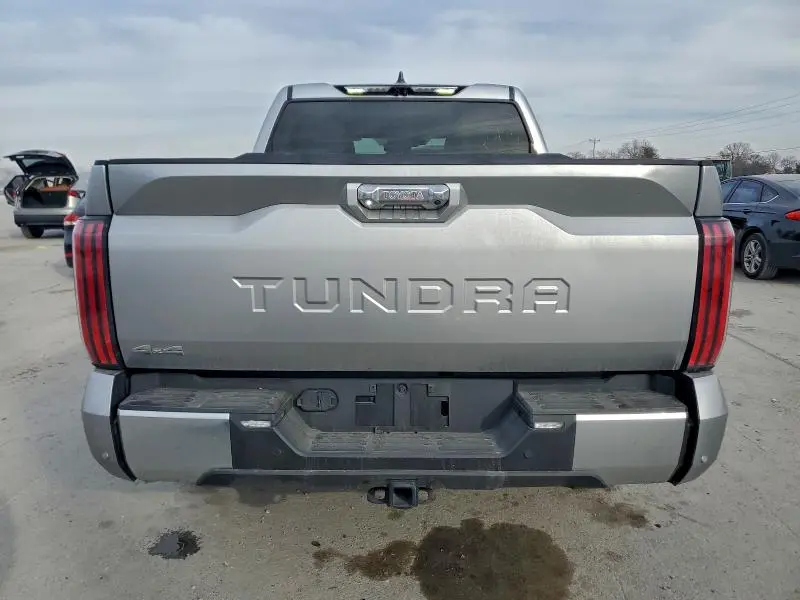2025 TOYOTA TUNDRA CREWMAX LIMITED  