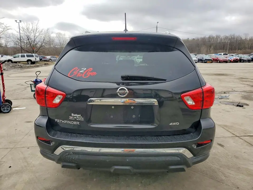 2018 NISSAN PATHFINDER S  
