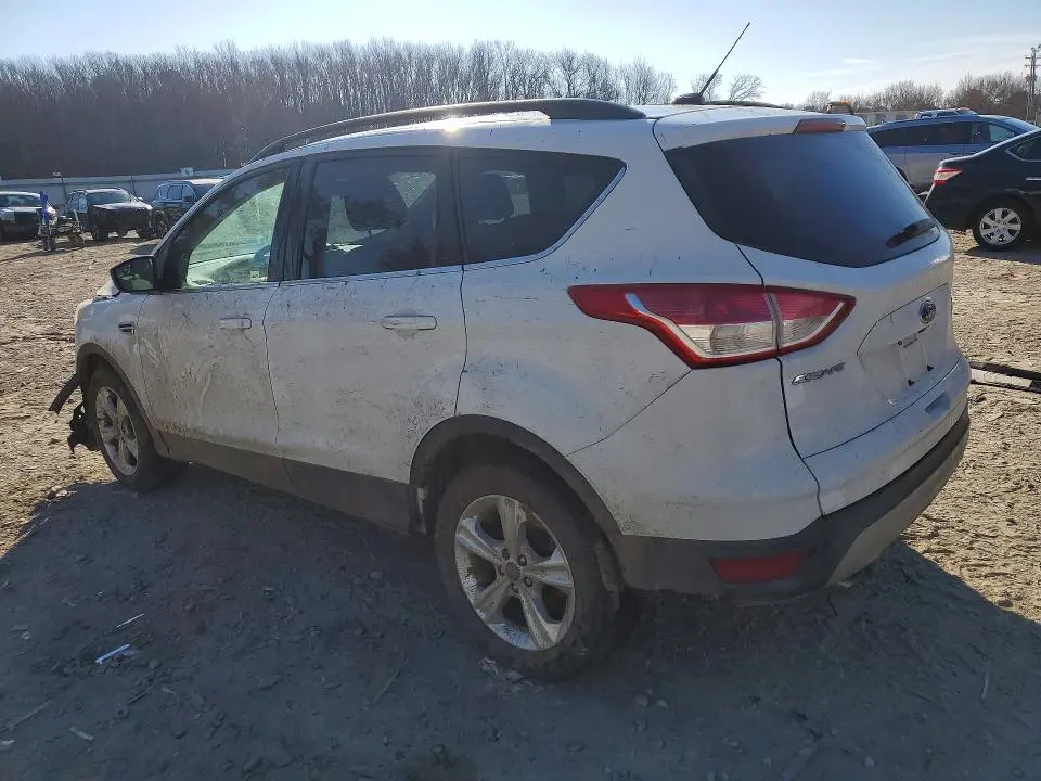2016 FORD ESCAPE SE  