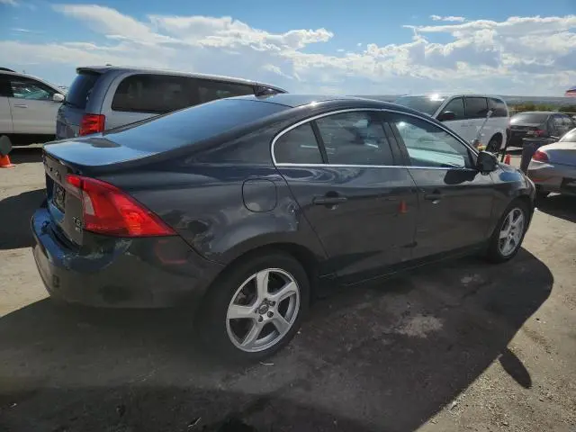 2012 VOLVO S60 T5  