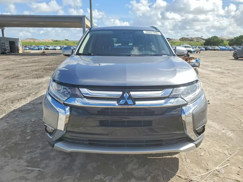 2016 MITSUBISHI OUTLANDER SE  