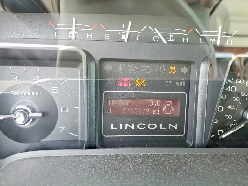 2011 LINCOLN NAVIGATOR   