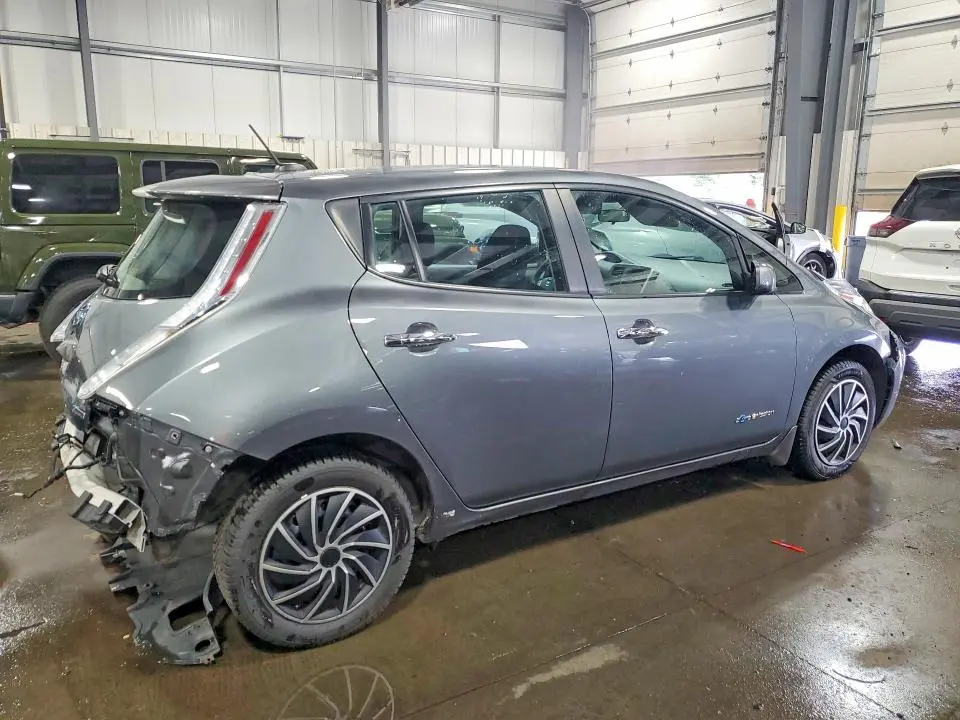 2017 NISSAN LEAF S  
