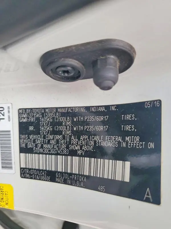 2016 TOYOTA SIENNA XLE  