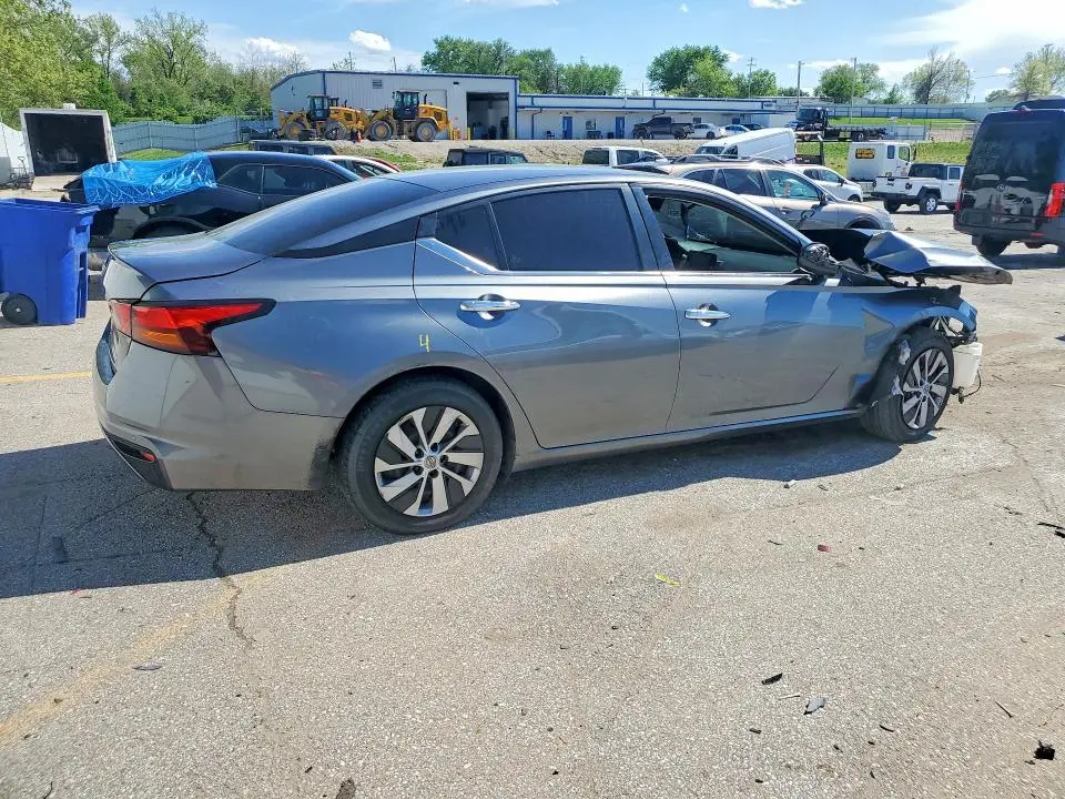2023 NISSAN ALTIMA S  