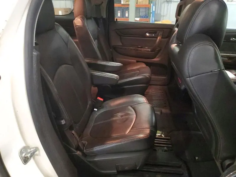 2013 GMC ACADIA SLT-1  