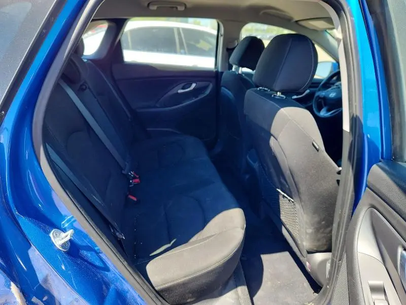 2018 HYUNDAI ELANTRA GT BASE  