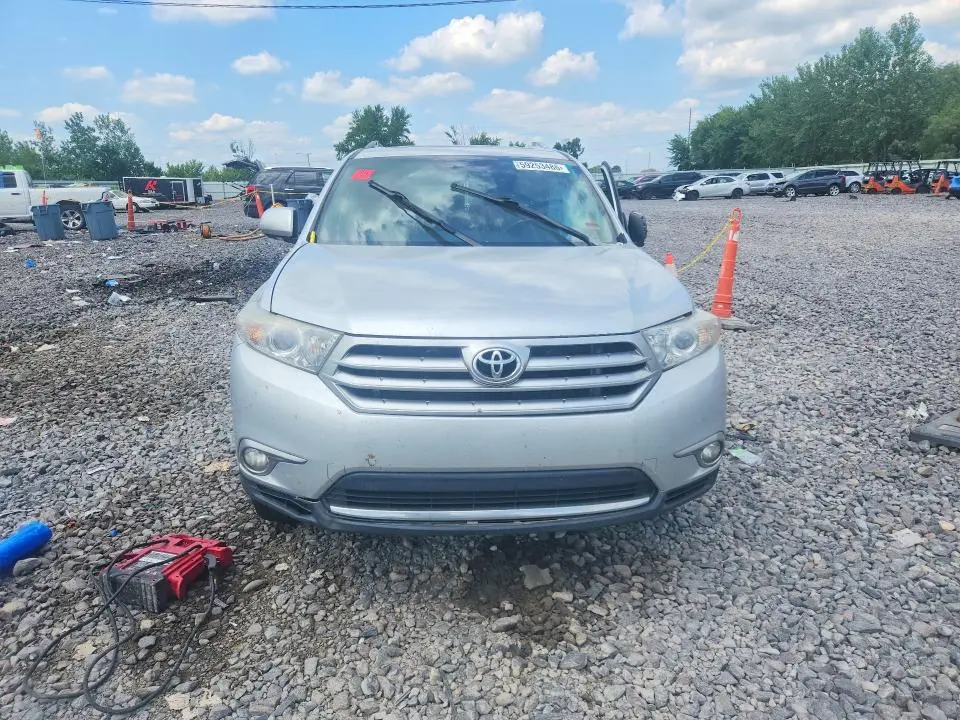 2011 TOYOTA HIGHLANDER LIMITED  