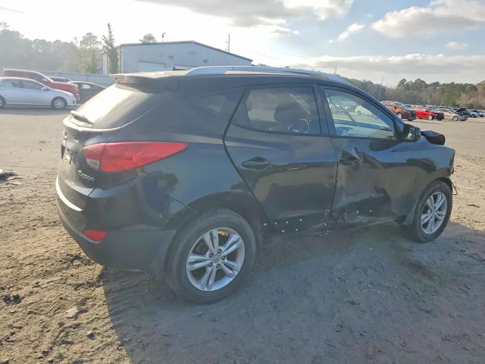 2011 HYUNDAI TUCSON GLS  