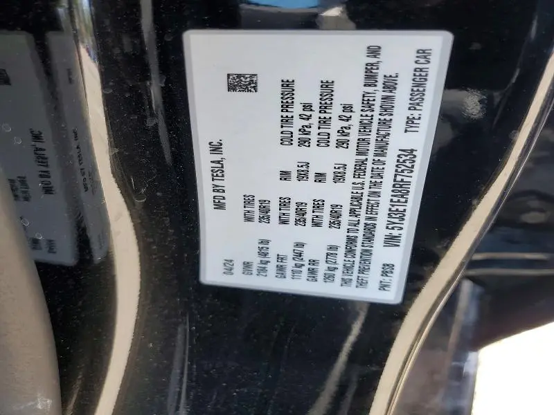2024 TESLA MODEL 3   