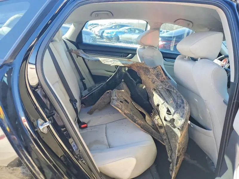 2018 HONDA ACCORD LX  