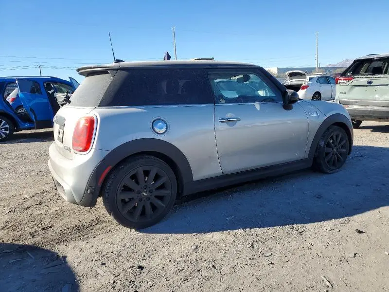 2017 MINI COOPER S  